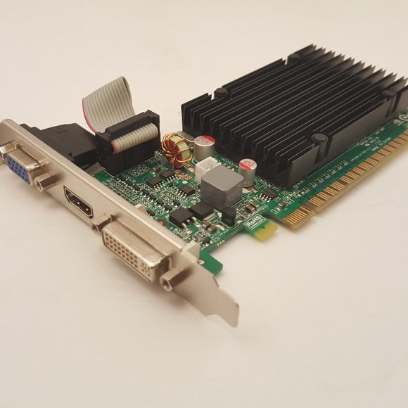 EVGA / NVIDIA GeForce 210 512MB DDR3 PCI-E Video Card P/N 512-P3-1311-KR - Picture 1 of 9